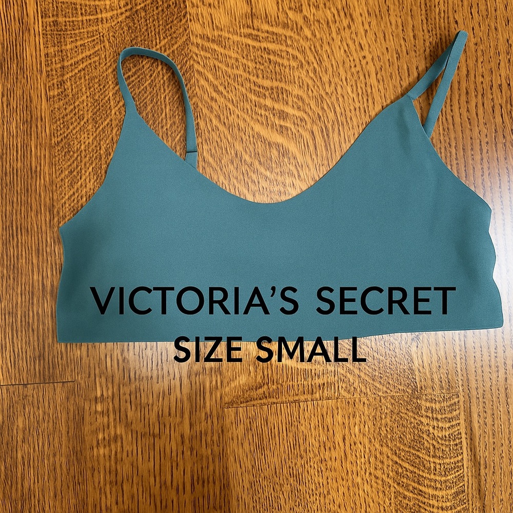 Victoria’s Secret Seamless Bralette • Adjustable Straps • Wireless • Size S/M
